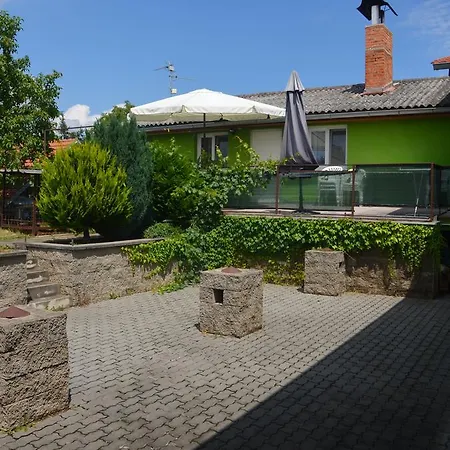 Penzion Ve Vinařství Maláník-osička 3*