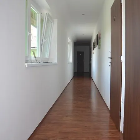 Ve Vinařství Maláník-osička